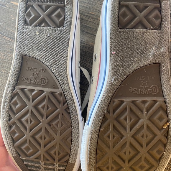 White Converse Size 3 - Picture 3 of 4